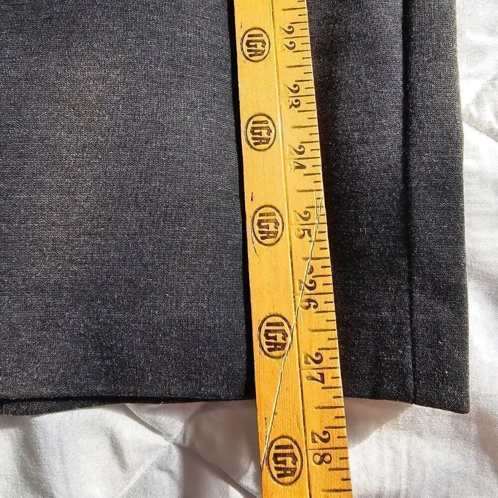 EUC VINCE CAMUTO DARK GREY FITTED PENCIL SKIRT SIZE SMALL